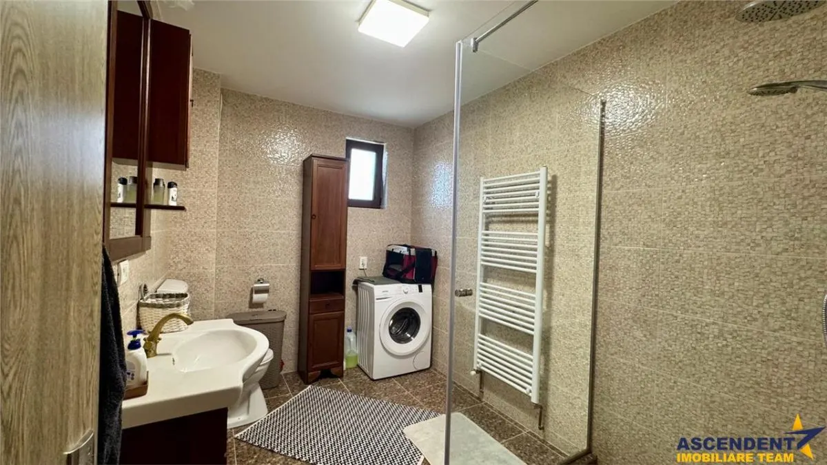 Refugiu pretios:jacuzzi, lemn masiv,2.000 mp teren,4 dormitoare, cuptor, investitie turistica - foto 16