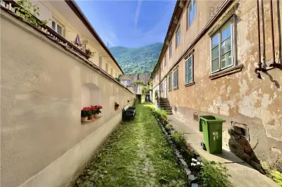 Garsoniera langa str Sforii si Piata Sfatului pet friendly - foto 10