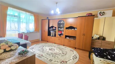 VIDEO | Etaj II | Apartament decomandat cu 2 camere in Livada - Satu Mare