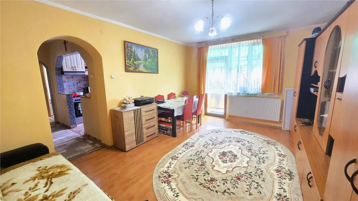 VIDEO | Etaj II | Apartament decomandat cu 2 camere in Livada - foto 2