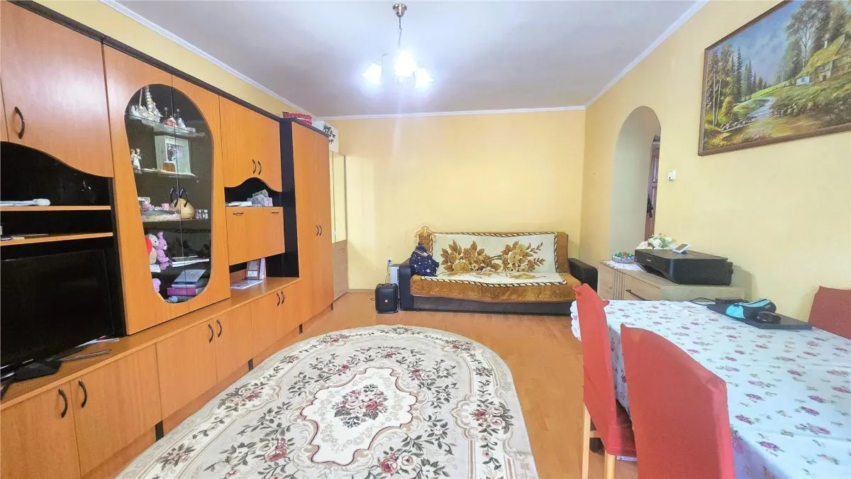 VIDEO | Etaj II | Apartament decomandat cu 2 camere in Livada - foto 6