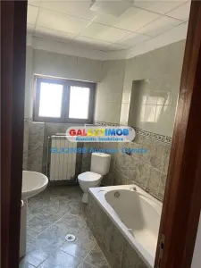 Inchiriere apartament 4 camere Piata Romana pretabil birouri - foto 15