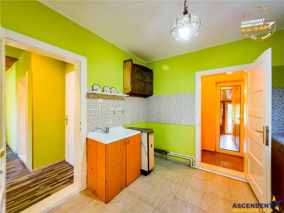 FILM!Areal apreciabil,casa+domeniu de 3.500mp,Sancraiu, aria Sfantu Gheorghe :  Brasov - foto 4