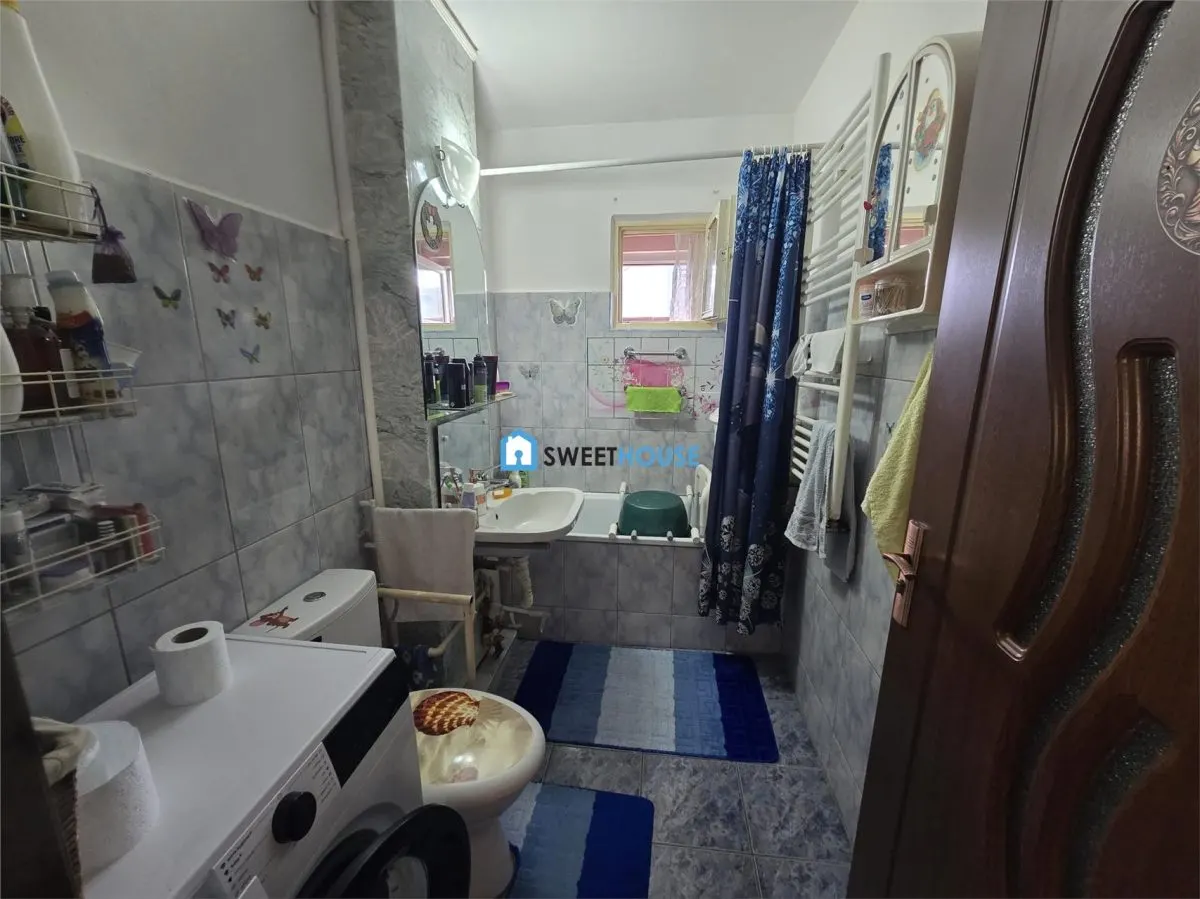 Apartament cu patru camere zona 1 decembrie - foto 7