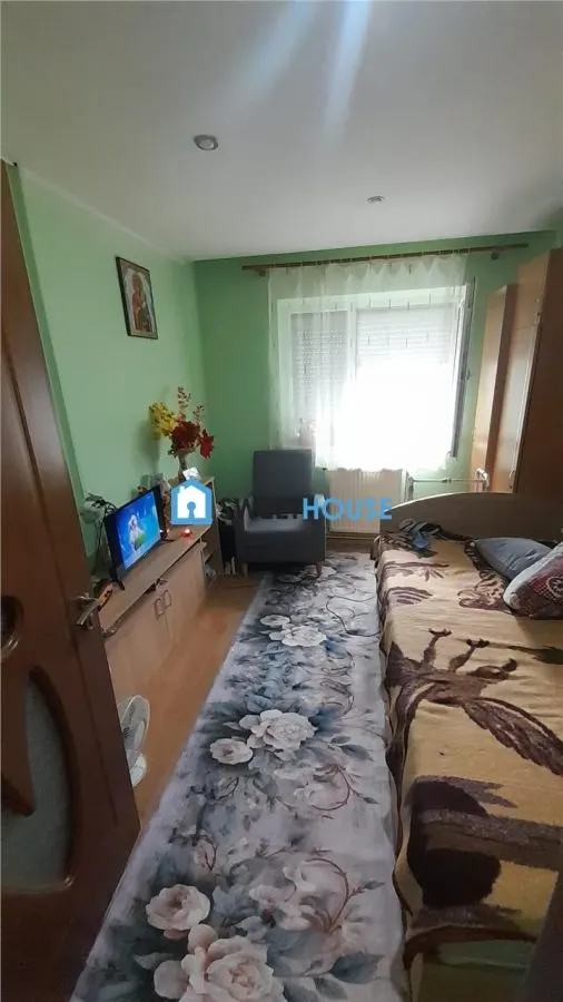 Apartament cu patru camere zona 1 decembrie - foto 10