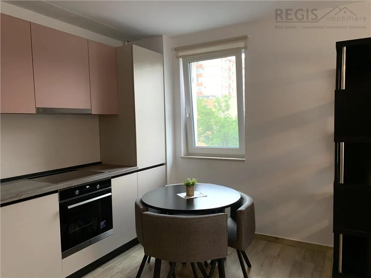 Apartament modern in Urban Plaza cu parcare - foto 3