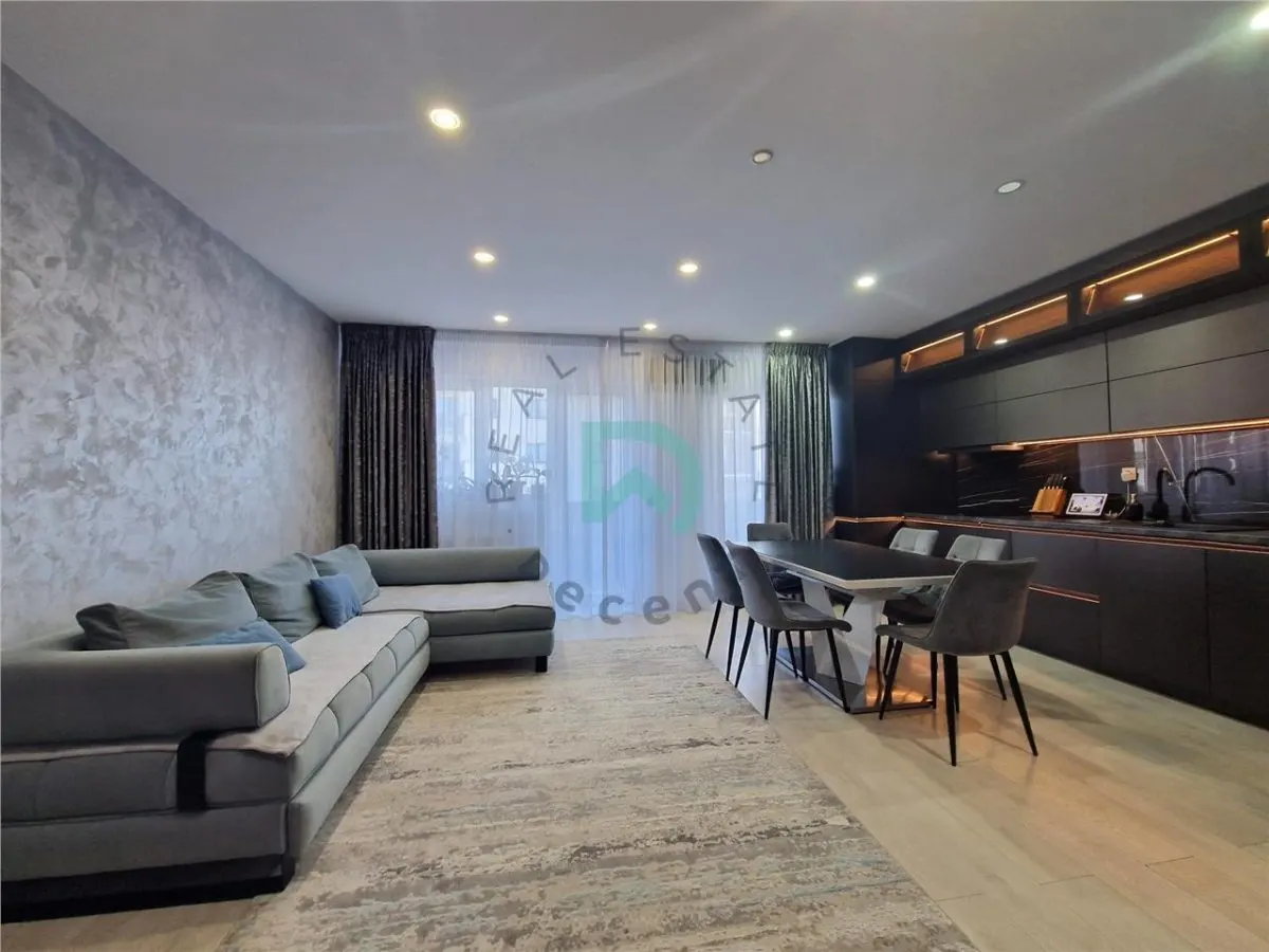 Apartament  4 camere, 116 mp utili, Tractorul - foto 1