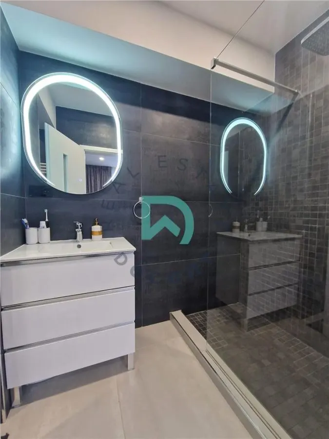 Apartament  4 camere, 116 mp utili, Tractorul - foto 16