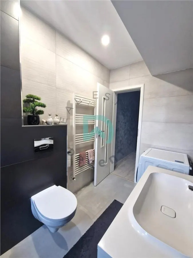 Apartament  4 camere, 116 mp utili, Tractorul - foto 18