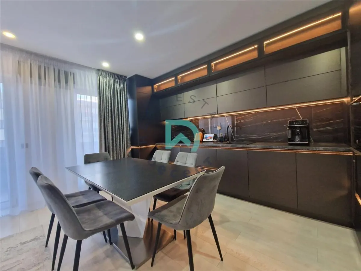 Apartament  4 camere, 116 mp utili, Tractorul - foto 3