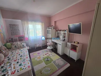 Apartament cu trei camere renovat zona Campului - foto 6