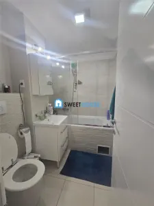 Apartament cu trei camere renovat zona Campului - foto 9