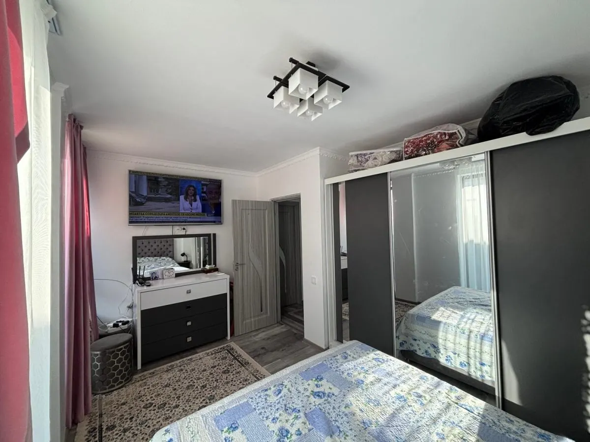 Casa individuala,mobilata si utilata complet, Bucium-Visan,400mp teren - foto 5