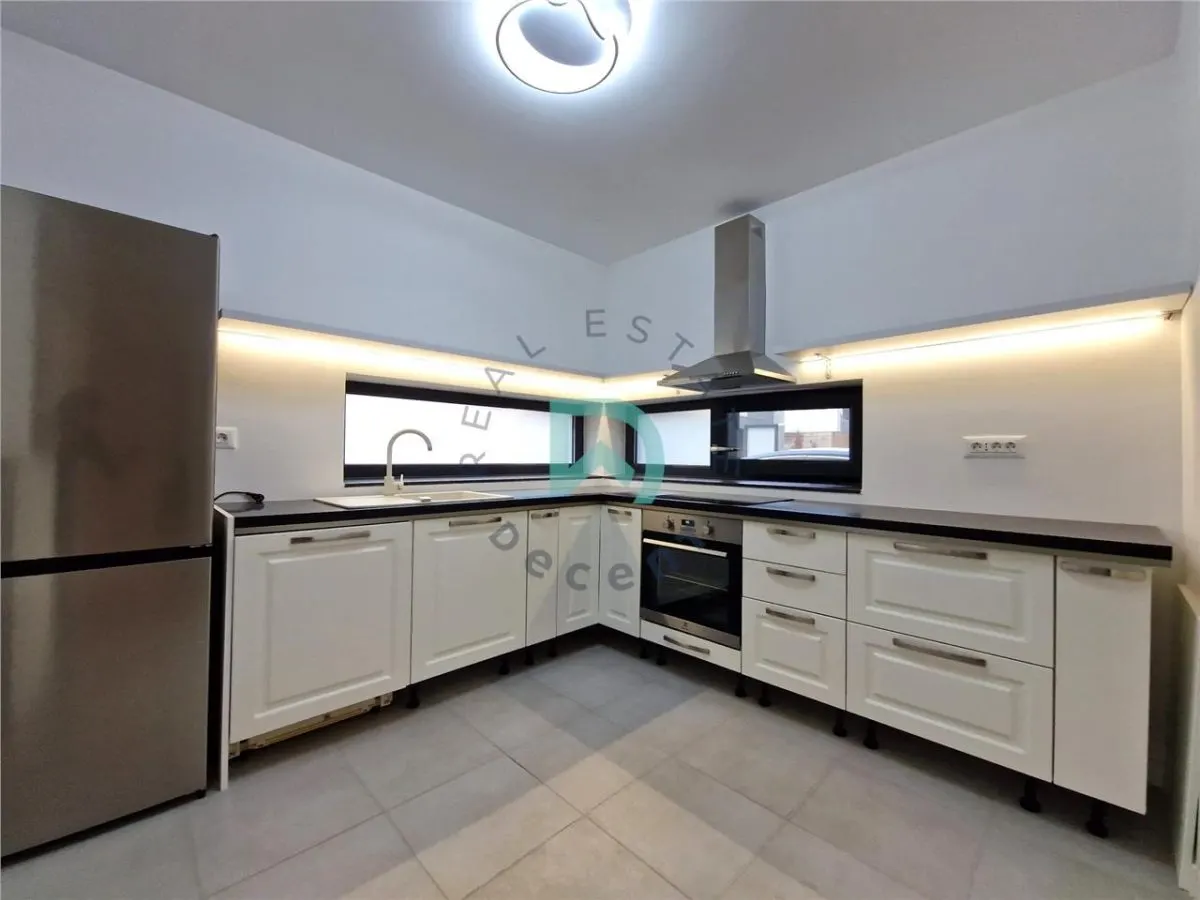 Casa, 4 camere, Bartolomeu, Brasov - foto 8