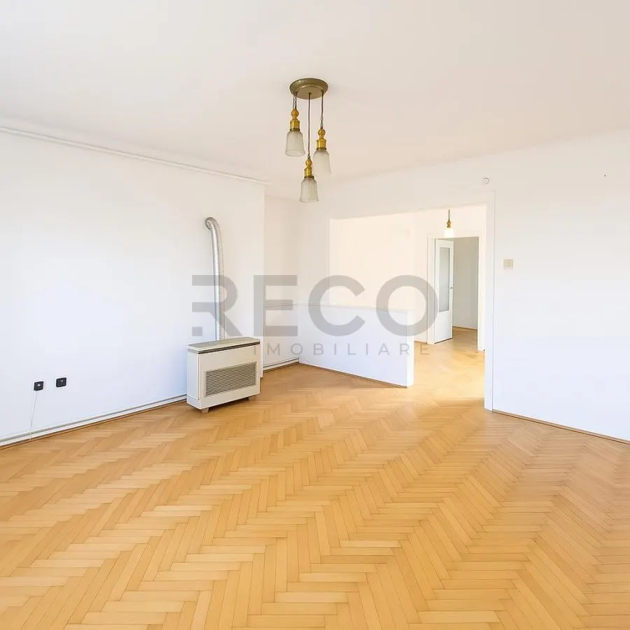 RECO Casa P+E cu 2 apartamente, garaj si curte proprie in Marghita - foto 5