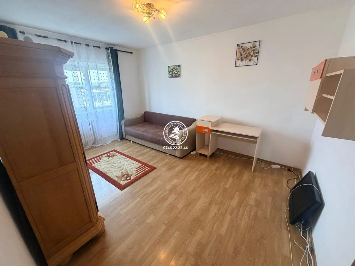 Apartament cu 3 camere decomandat de inchiriat zona Gara - foto 2