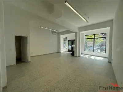 Spatiu comercial stradal - 55 mp, renovat 2025, Brailei - foto 3