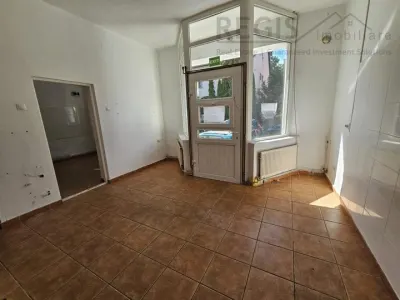 Spatiu comercial Judetean - Vad stradal - foto 2