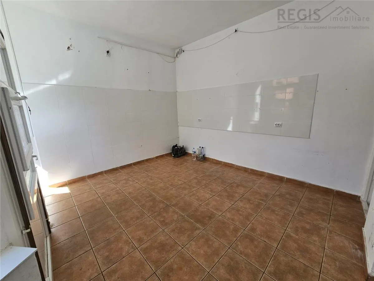 Spatiu comercial Judetean - Vad stradal - foto 3