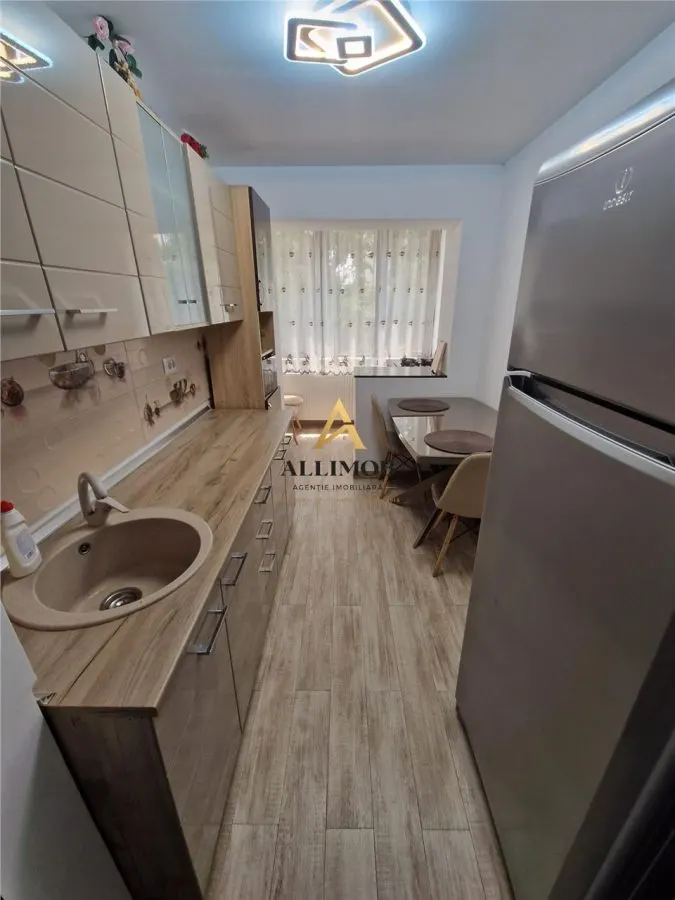 Apartament de inchiriat in Targoviste, zona Micro 6 - foto 4