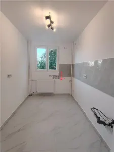 2 camere, Dristor farmacia Bebe Tei Renovat Modern - foto 7