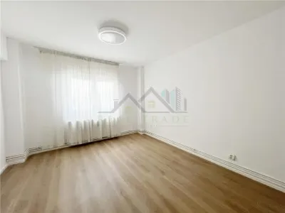 Apartament 2 camere decomandat etajul 1 zona Onix - foto 3