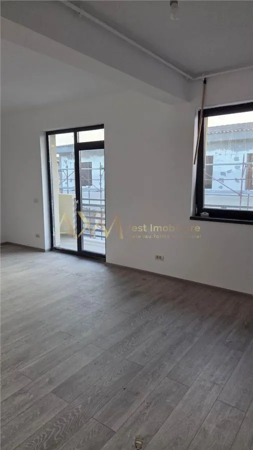 Vanzare apartament 2 camere - foto 2