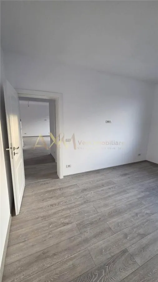 Vanzare apartament 2 camere - foto 6