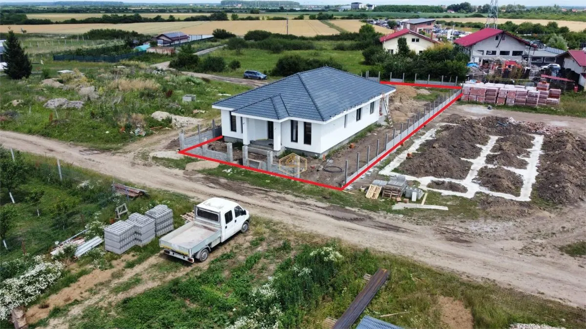 Casa Noua cu 4 camere | Teren 714 mp | Satu Mare - foto 1