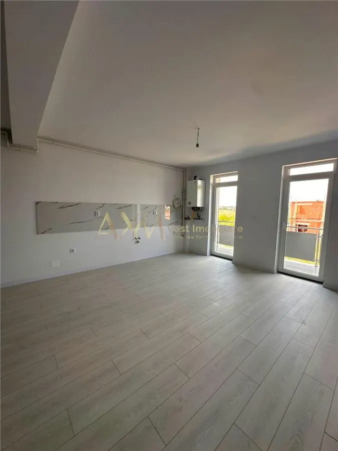 Vanzare apartament 2 camere - foto 3