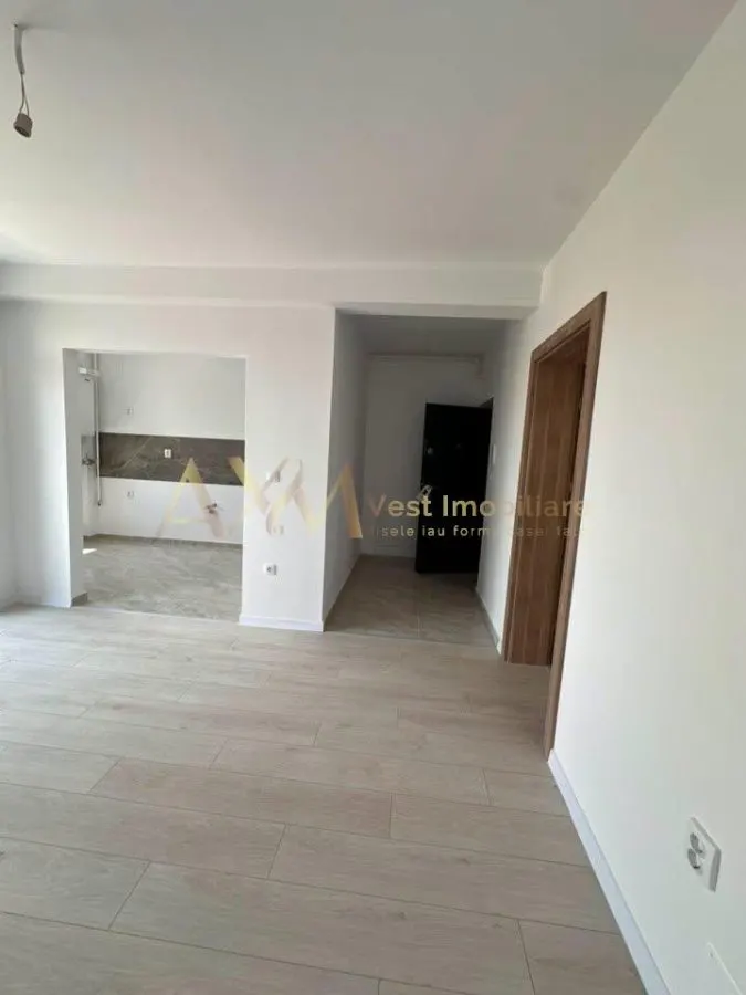 Vanzare apartament 3 camere - foto 3