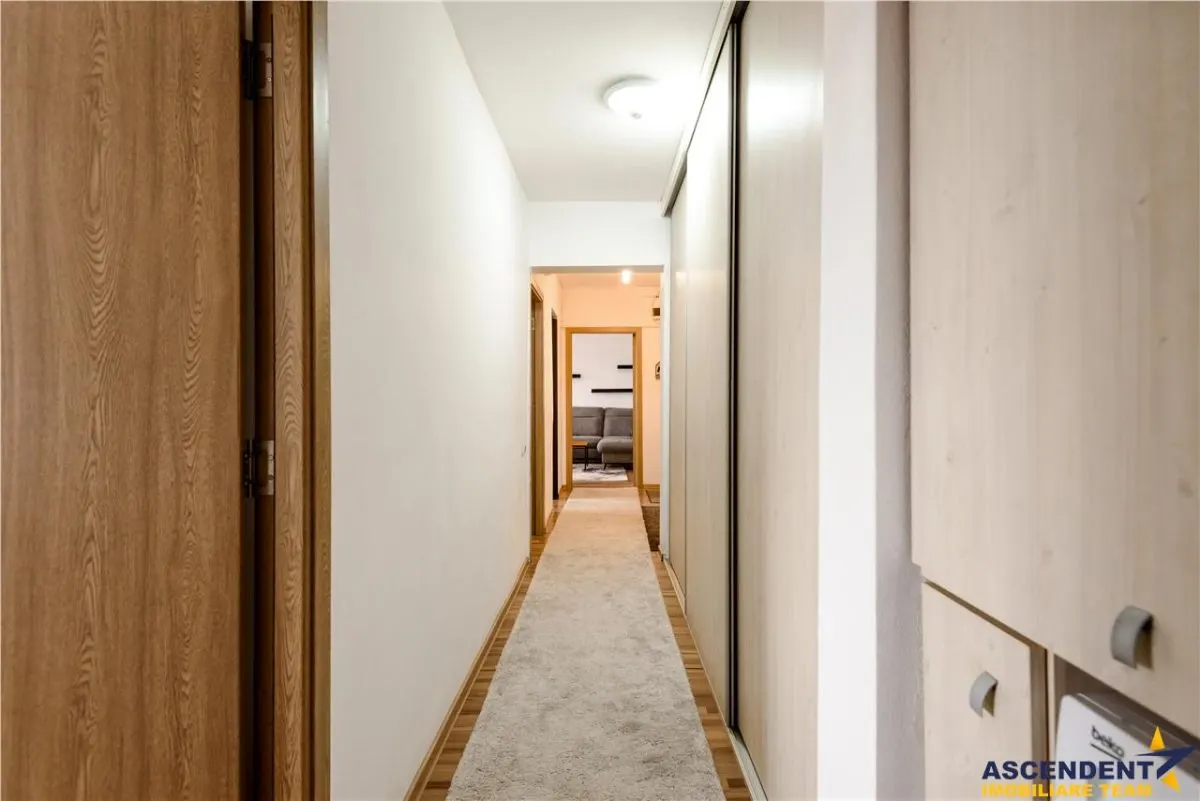 Apartament de 3 camere mobilat si utilat modern, structura decomandata - foto 5