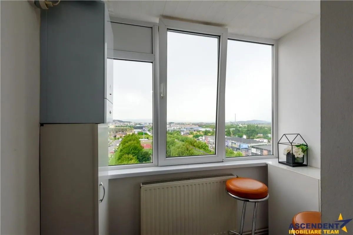 Apartament de 3 camere mobilat si utilat modern, structura decomandata - foto 10