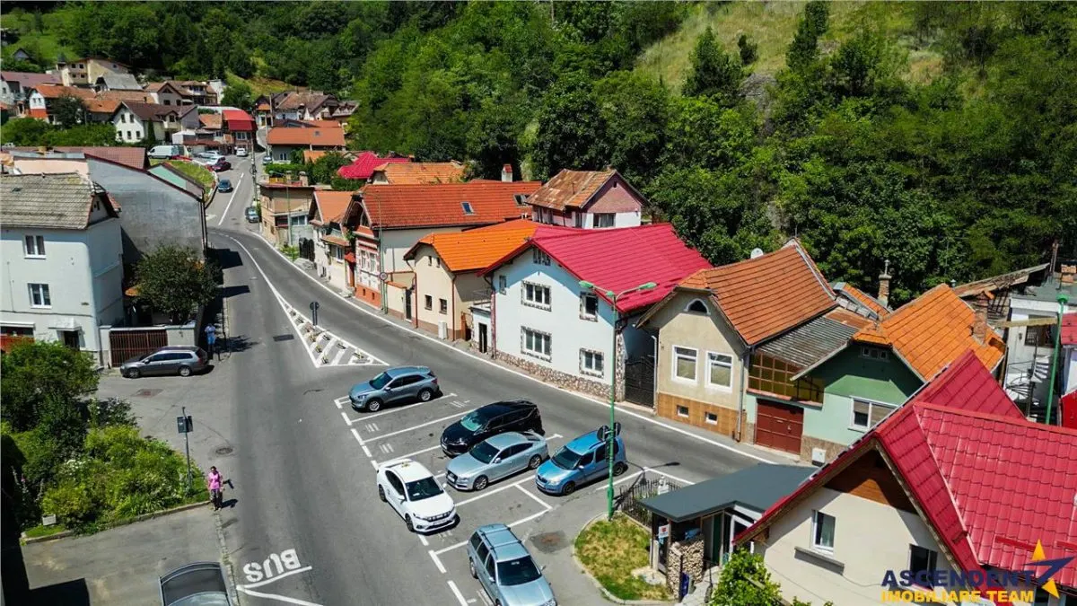 Casa individuala:rezidential/servicii/ investitional,Centrul Istoric Medieval Brasov - foto 10