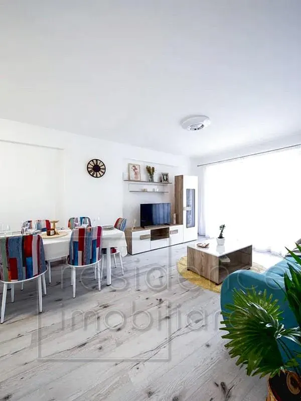 Pet friendly! Apartament 2 camere, Semicentral, stradaTraian+Garaj - foto 2