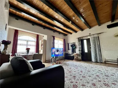Casa cu 3 camere, mobilata si utilata, de vanzare in Lunca Cetatuii - foto 5