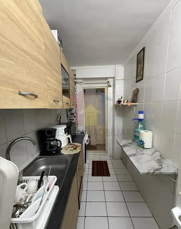 Ap 2 camere, confort 2, Viziru 3, parter cu balcon, mobilat si utilat - foto 6