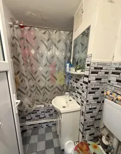 Ap 2 camere, confort 2, Viziru 3, parter cu balcon, mobilat si utilat - foto 7