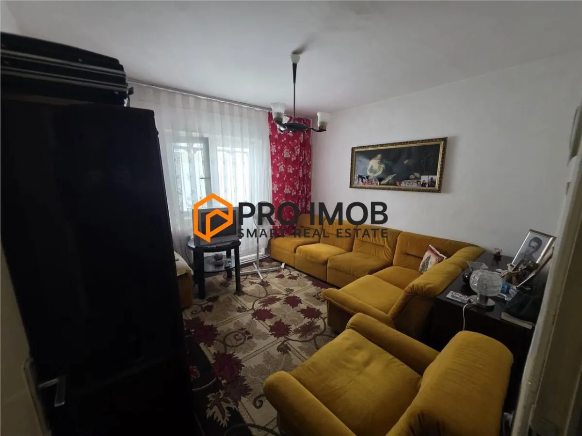 Apartament 4 camere cf 1 decomandat  Mun. Ramnicu Sarat - foto 6