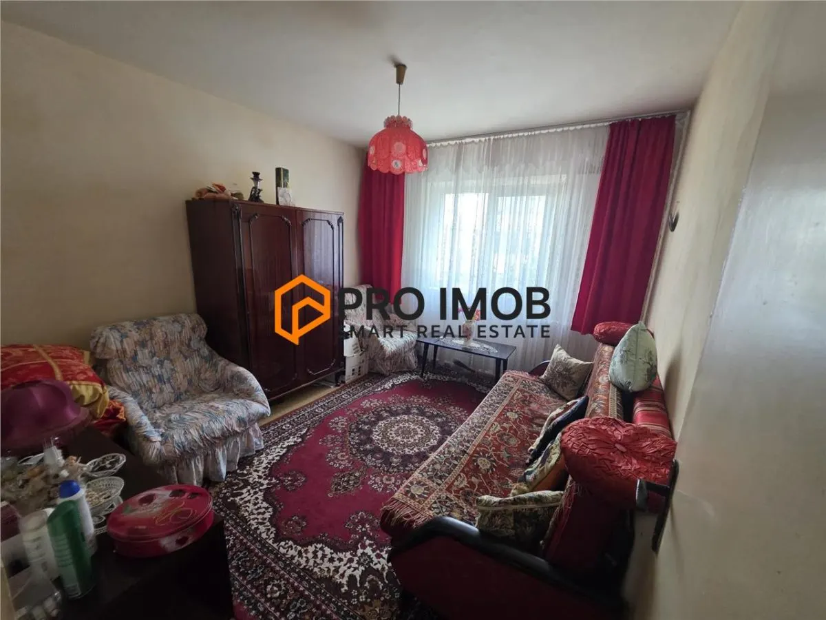 Apartament 4 camere cf 1 decomandat  Mun. Ramnicu Sarat - foto 7