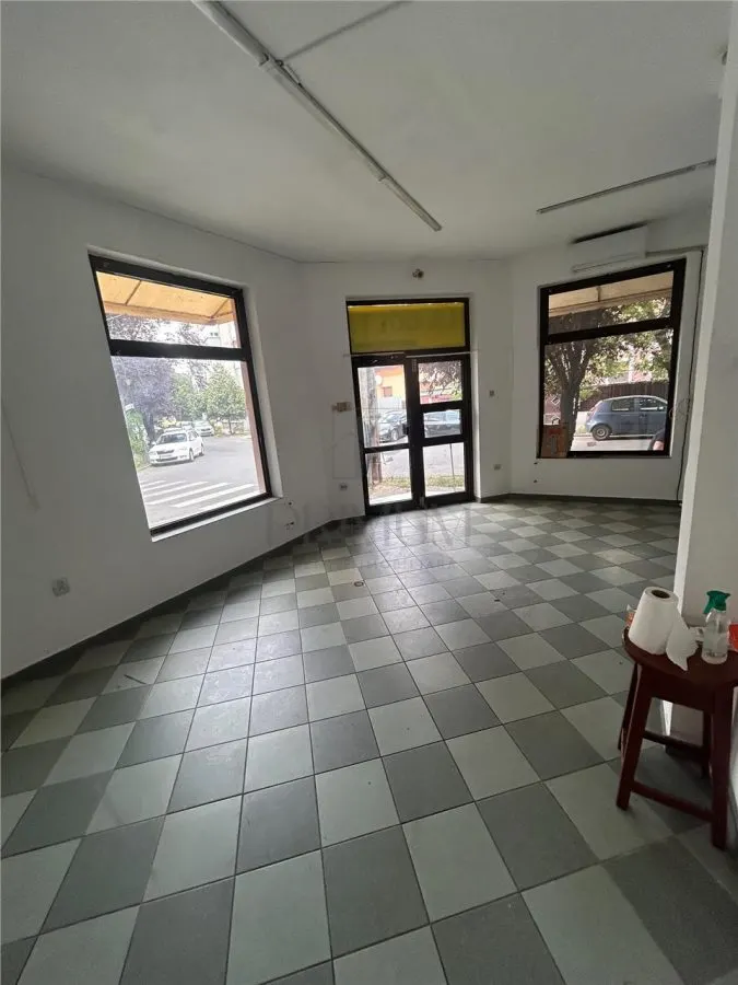 Spatiu de birou - zona linistita - centrala proprie - aer conditionat - 70 mp - foto 1