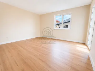 Casa 3 camere Horpaz Miroslava ,500 mp teren FINALIZATA - foto 2
