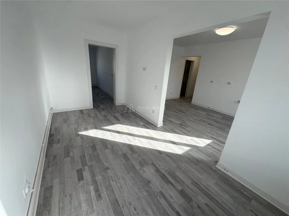 Bocsa Romana, Proiect NOU, 28 de Apartamente  cu 2 si 3 Cam.,Modernizat total Premium. - foto 11