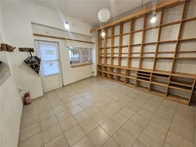 Spatiu comercial Central cu loc de parcare propriu - Brasov