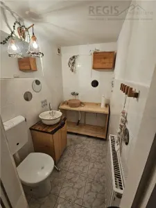 Spatiu comercial Central cu loc de parcare propriu - foto 7