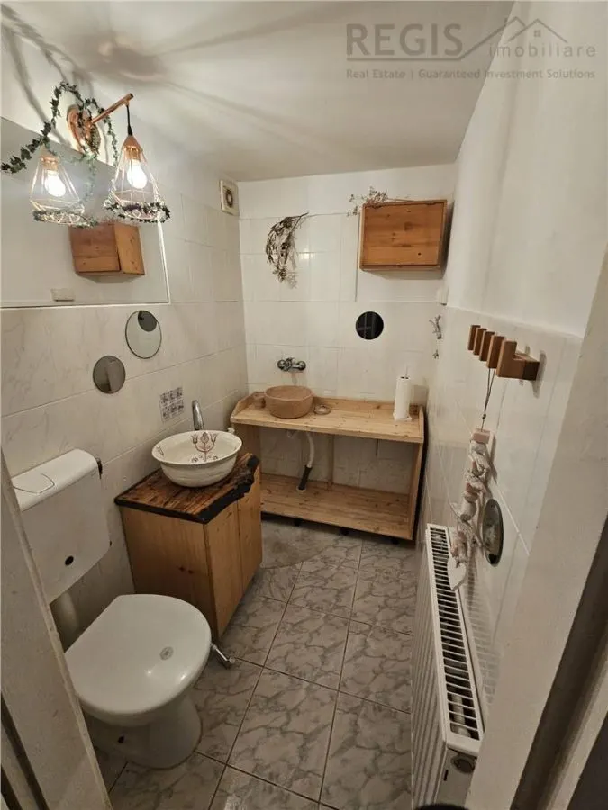 Spatiu comercial Central cu loc de parcare propriu - foto 7