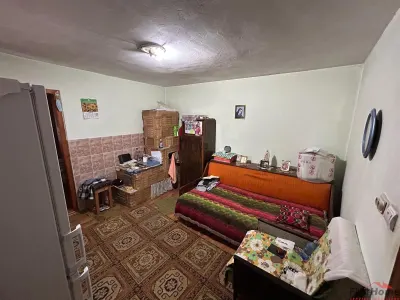 Casa parter de vanzare in comuna Vanatori, sat Mircestii Noi - foto 6