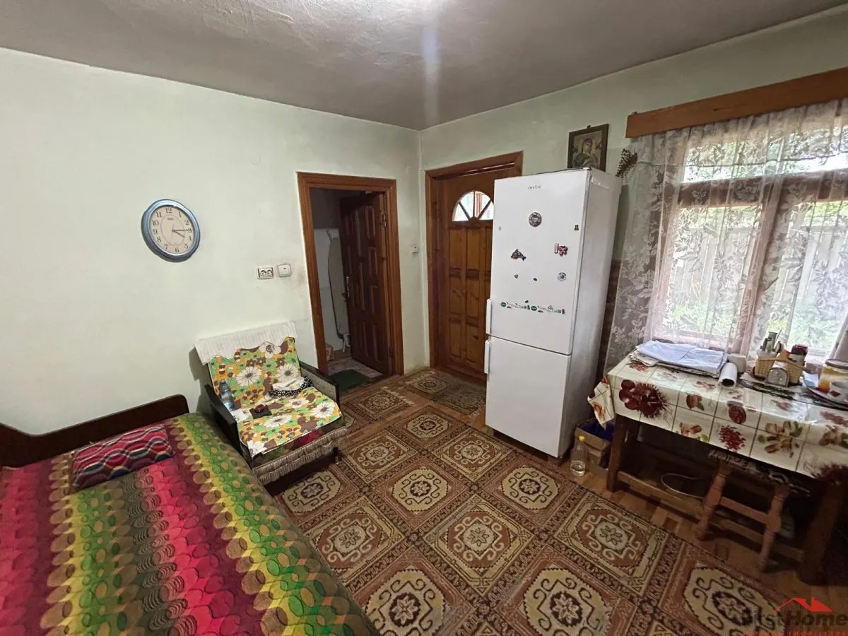 Casa parter de vanzare in comuna Vanatori, sat Mircestii Noi - foto 7
