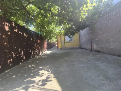 VEZI VIDEO! Casa caramida si boltari 3 camere zona Dorobantilor-Plantelor - foto 3