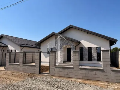 CASĂ PARTER 4 CAMERE DE VÂNZARE | 0% COMISION PENTRU CUMPĂRĂTOR - foto 2